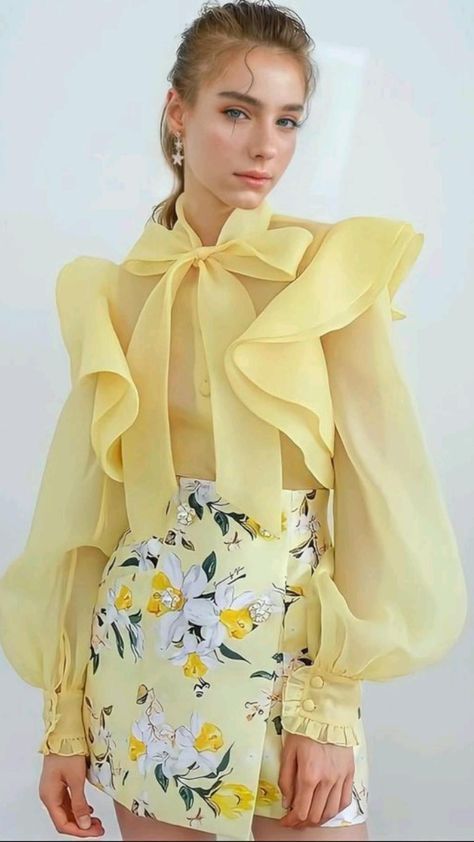 Camicia in Chiffon con Volant e Fiocco